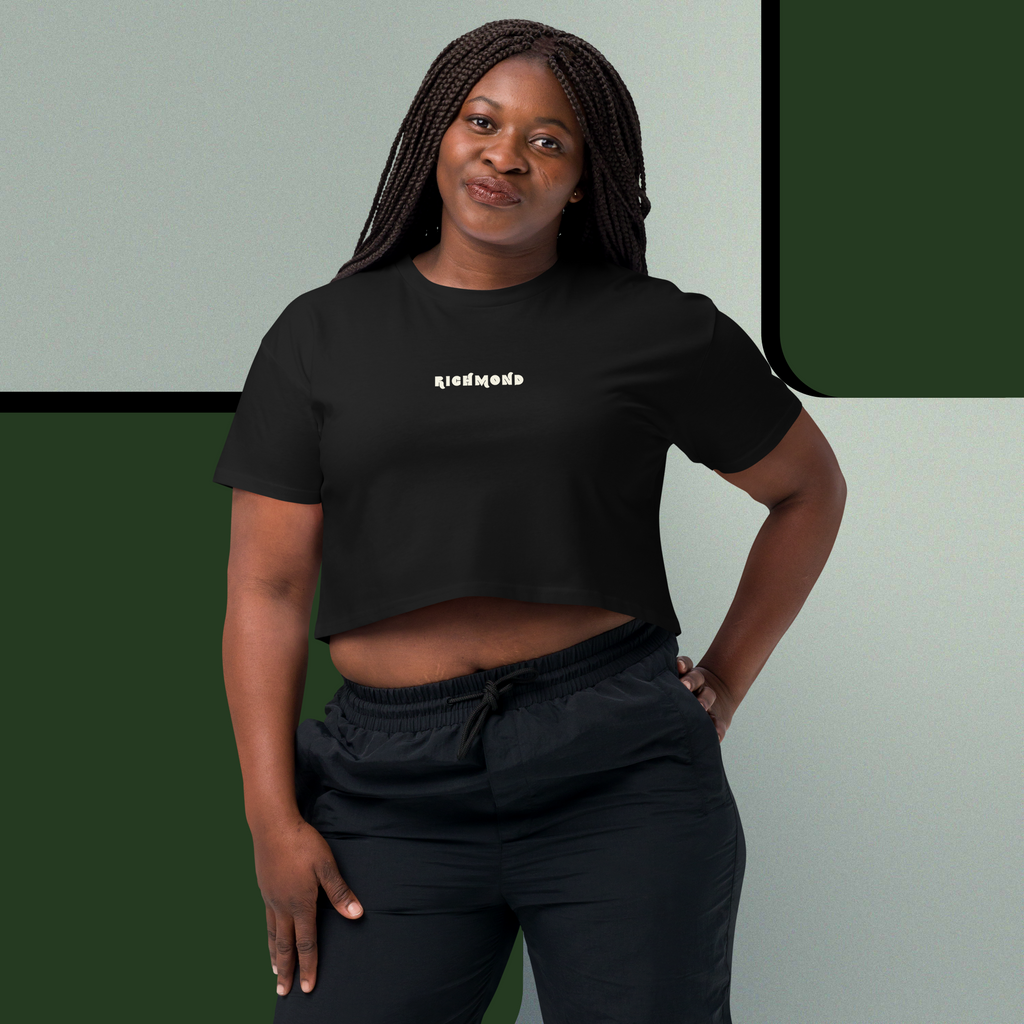 804 tiny-text crop tee